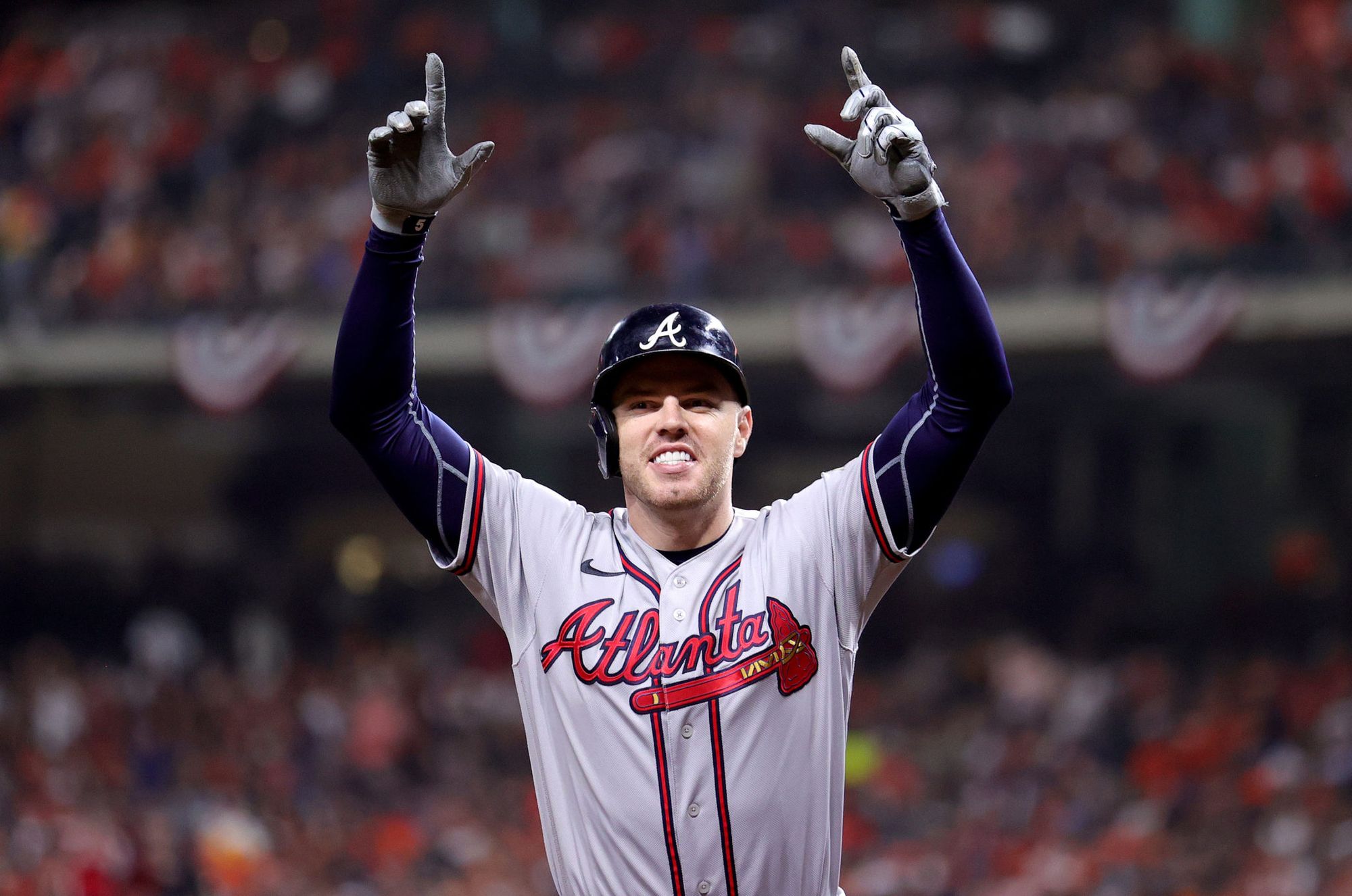 Freddie Freeman says goodbye to Braves fans